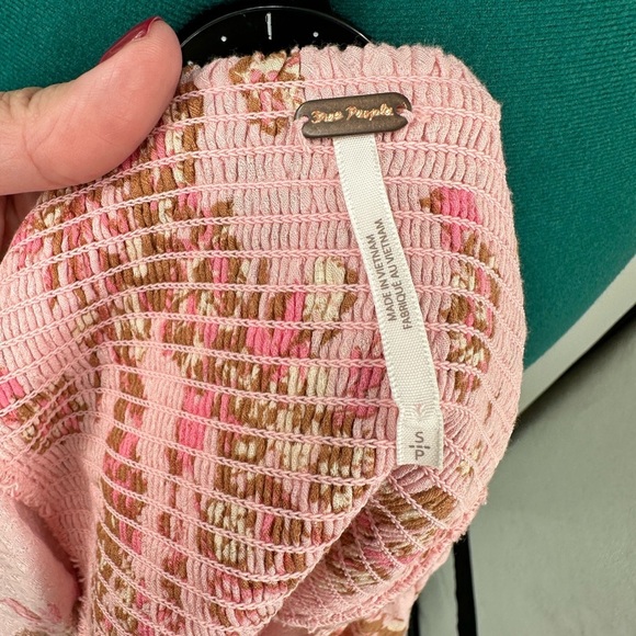 FREE‎ PEOPLE Hilary Floral Crop Top Pink Combo NWOT - Picture 5 of 9